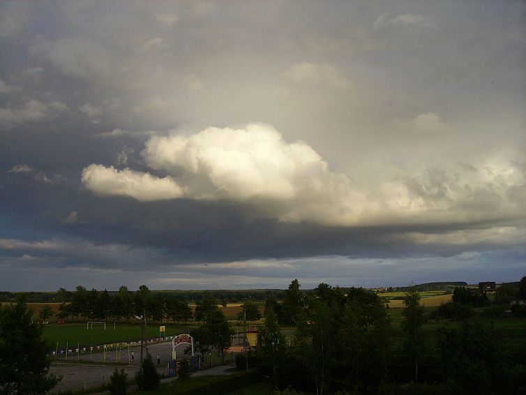 Niebo nad stadionem