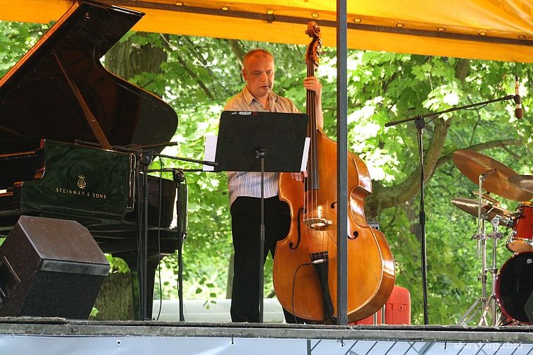 Leszek Kuakowski Classic Trio