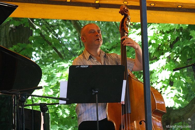 Leszek Kuakowski Classic Trio