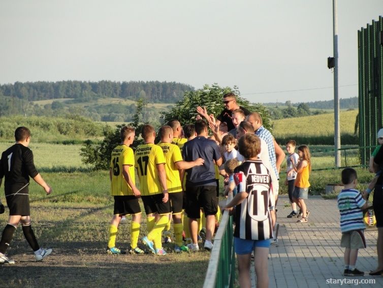 Mecz Powila Stary Targ z Bkitnymi Stare Pole