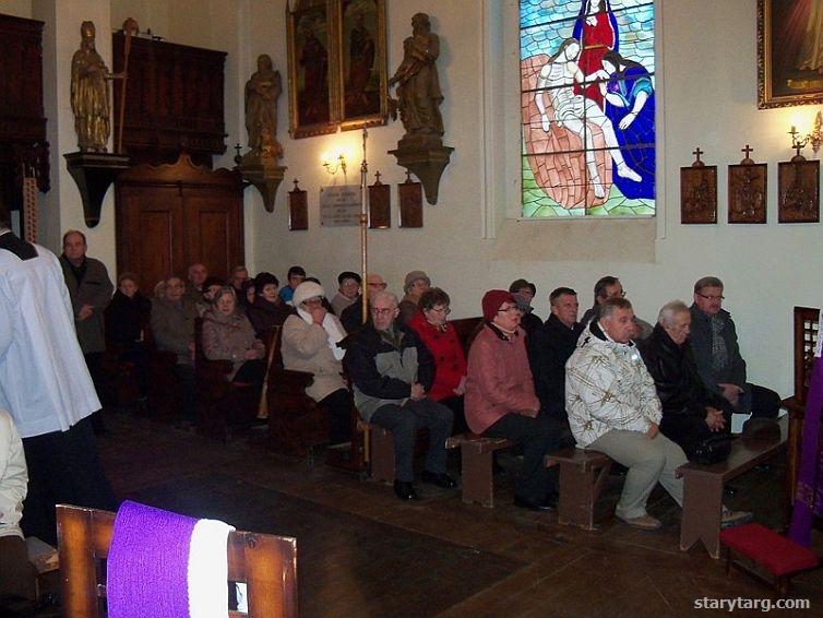 Powicenia kolumny i figury Matki Boskiej w Waplewie Wielkim