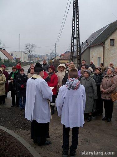 Powicenia kolumny i figury Matki Boskiej w Waplewie Wielkim