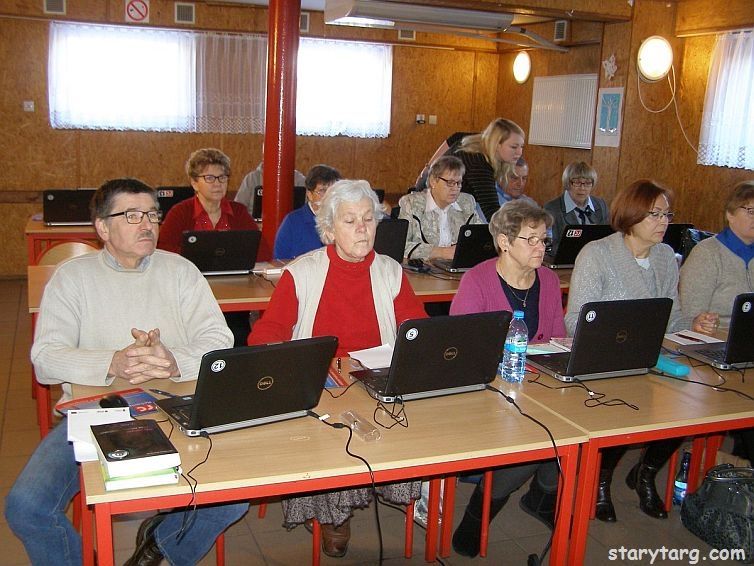 Zakoczenie kursu komputerowego dla seniorw