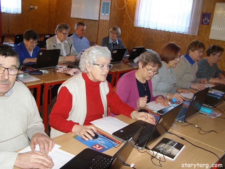 Zakoczenie kursu komputerowego dla seniorw