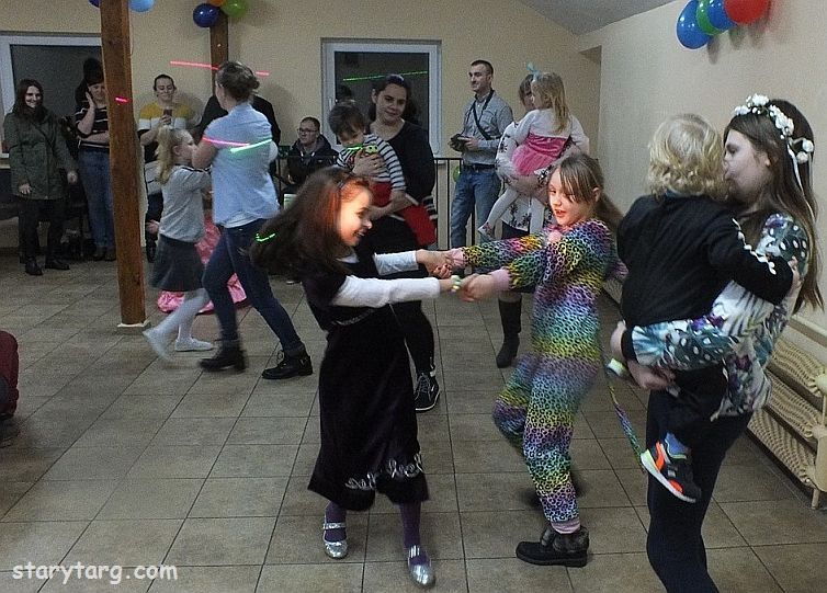 Zabawa karnawaowa dla dzieci w Dbrwce Malborskiej