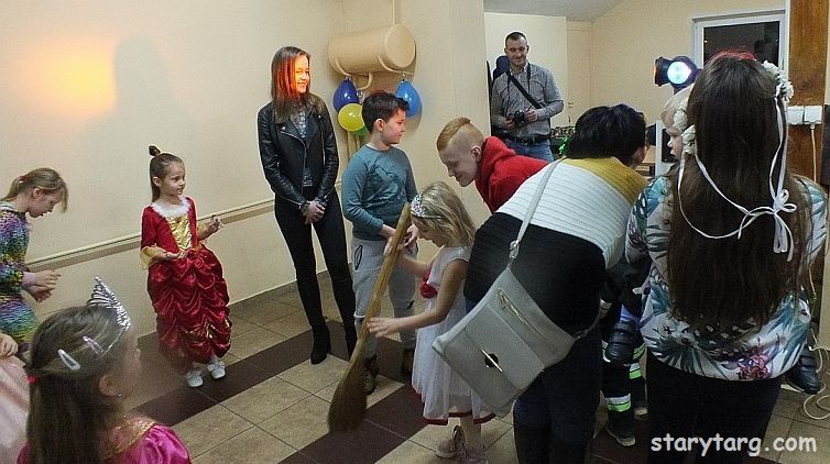 Zabawa karnawaowa dla dzieci w Dbrwce Malborskiej